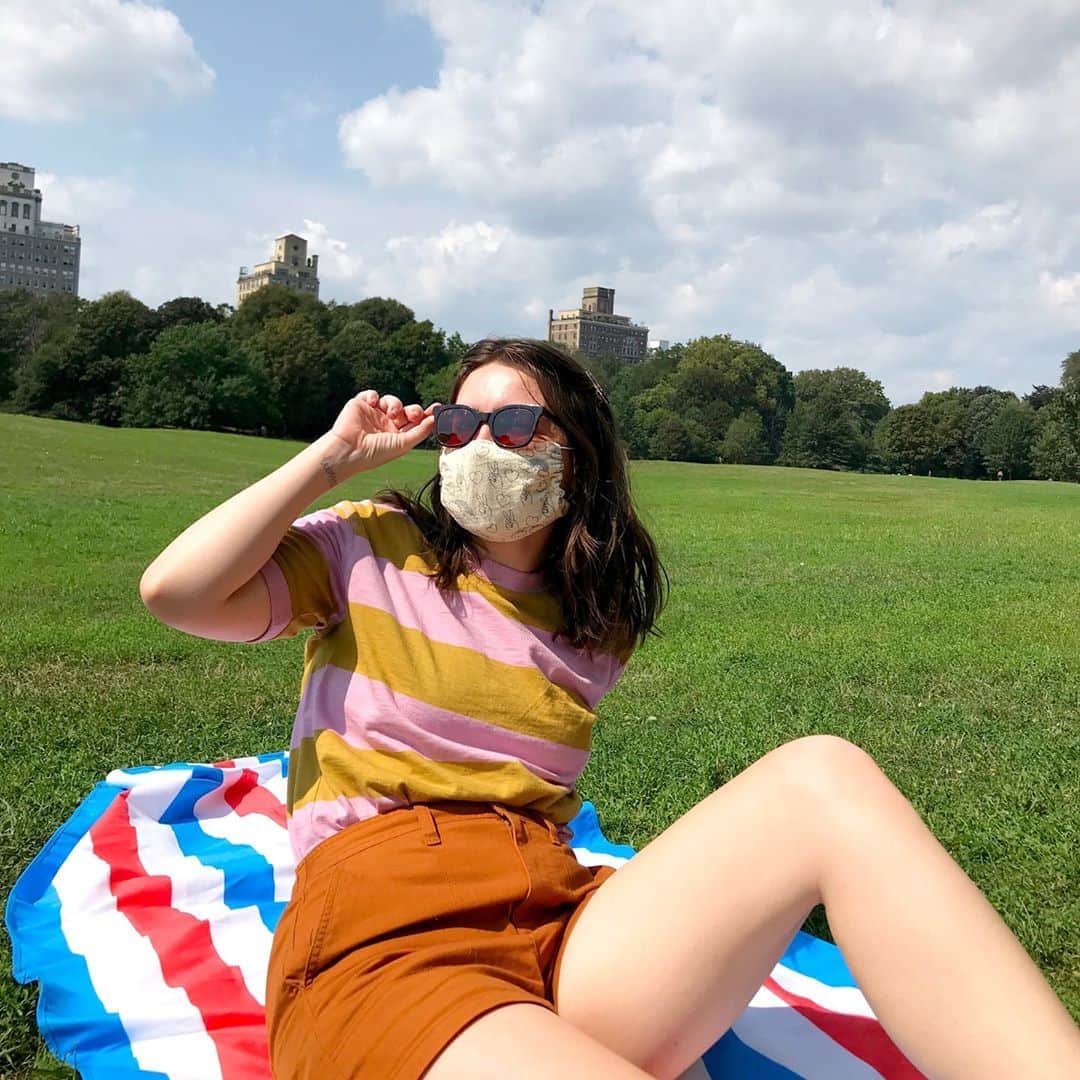 のインスタグラム：「Hey there weekend, I see you! 😎」