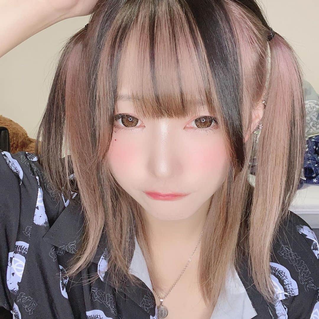 霧宮てんのインスタグラム：「髪染めてみました(*'ω'*)」