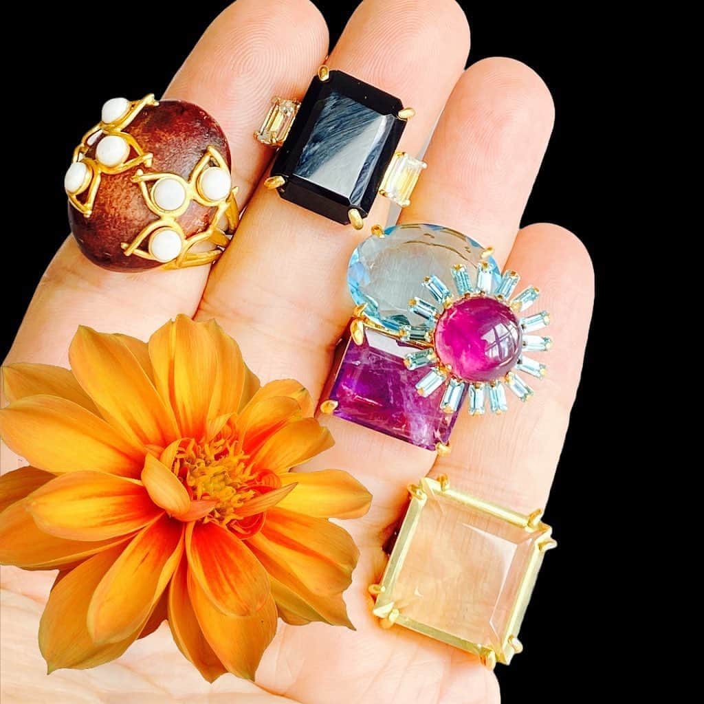 バウンキットさんのインスタグラム写真 - (バウンキットInstagram)「Sharing few of our popular rings . . . . . . #rings #ringstack #ringsling #ringsofinstagram #despoke #bounkit #gems #silver #jewelrygram #fashionjewelry #instagood #jewellerydesign」9月12日 23時43分 - bounkitnyc