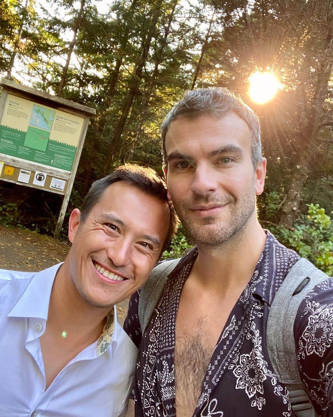 エリック・ラドフォードのインスタグラム：「#Chanford, together again! 😁  #friends #memories #figureskating #figureskater #vacation #goodtimes」