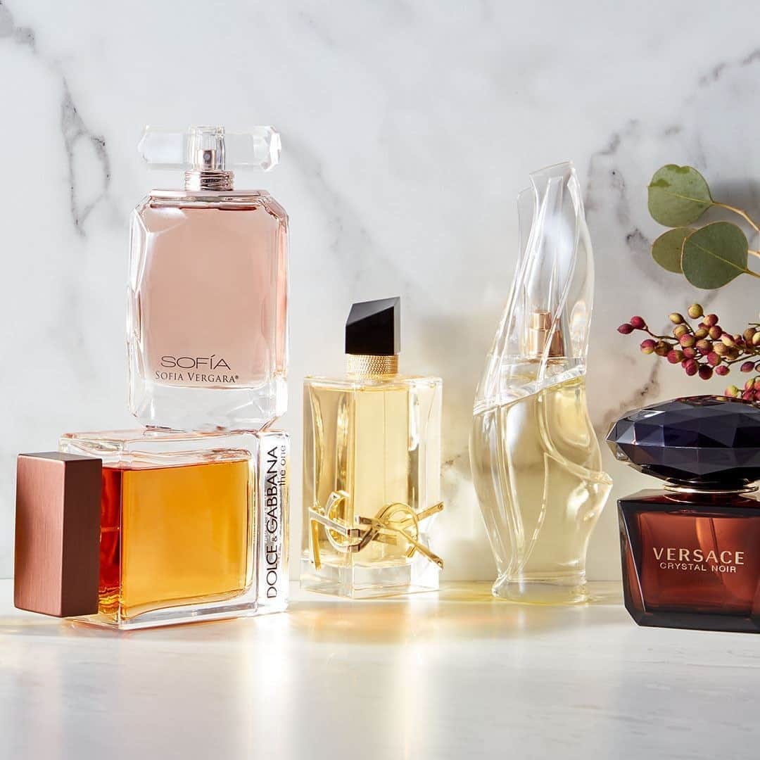 Wal-Mart Stores, Incのインスタグラム：「Welcome sweater weather with one of these warm and rich scents that'll leave you smelling like peak fall coziness. 🤗 #WalmartBeauty」