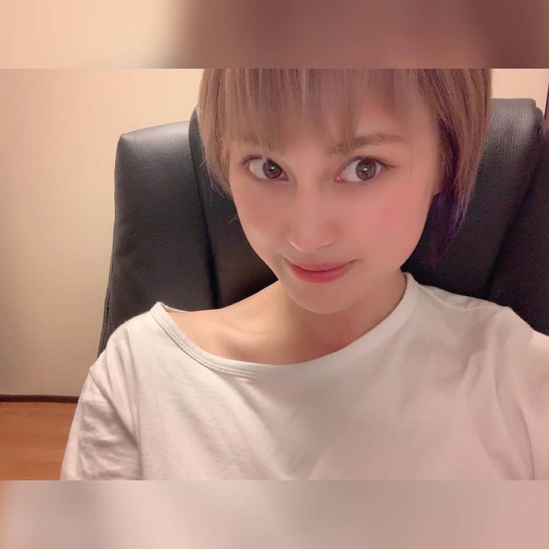 中村里彩さんのインスタグラム写真 - (中村里彩Instagram)「. 表舞台に立つことができたらいいじゃなくて ただ純粋に踊ることがたのしくて ただ純粋に上手になりたくて ただたたたのしく踊っていられたらいい。 . そう思えた頃から、ひたすらレッスンとかお稽古がたのしい。 . . . あんなにレッスンが嫌いだった子供の頃 毎日舞台だったらいいのにって思ってた自分に 練習のたのしさを教えてあげたい🤣✨ . そう思えたからこそ 今は本番が待ち遠しい。」9月13日 0時10分 - nakamura_risa_