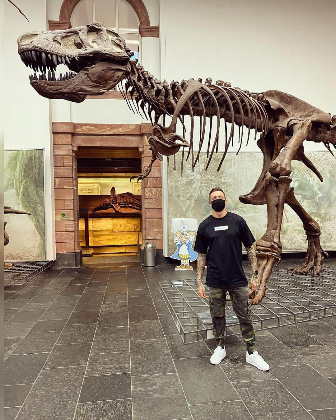 Blasterjaxxさんのインスタグラム写真 - (BlasterjaxxInstagram)「Do you love dinosaurs? #yesido #nerd 😏😝」9月13日 0時09分 - blasterjaxx