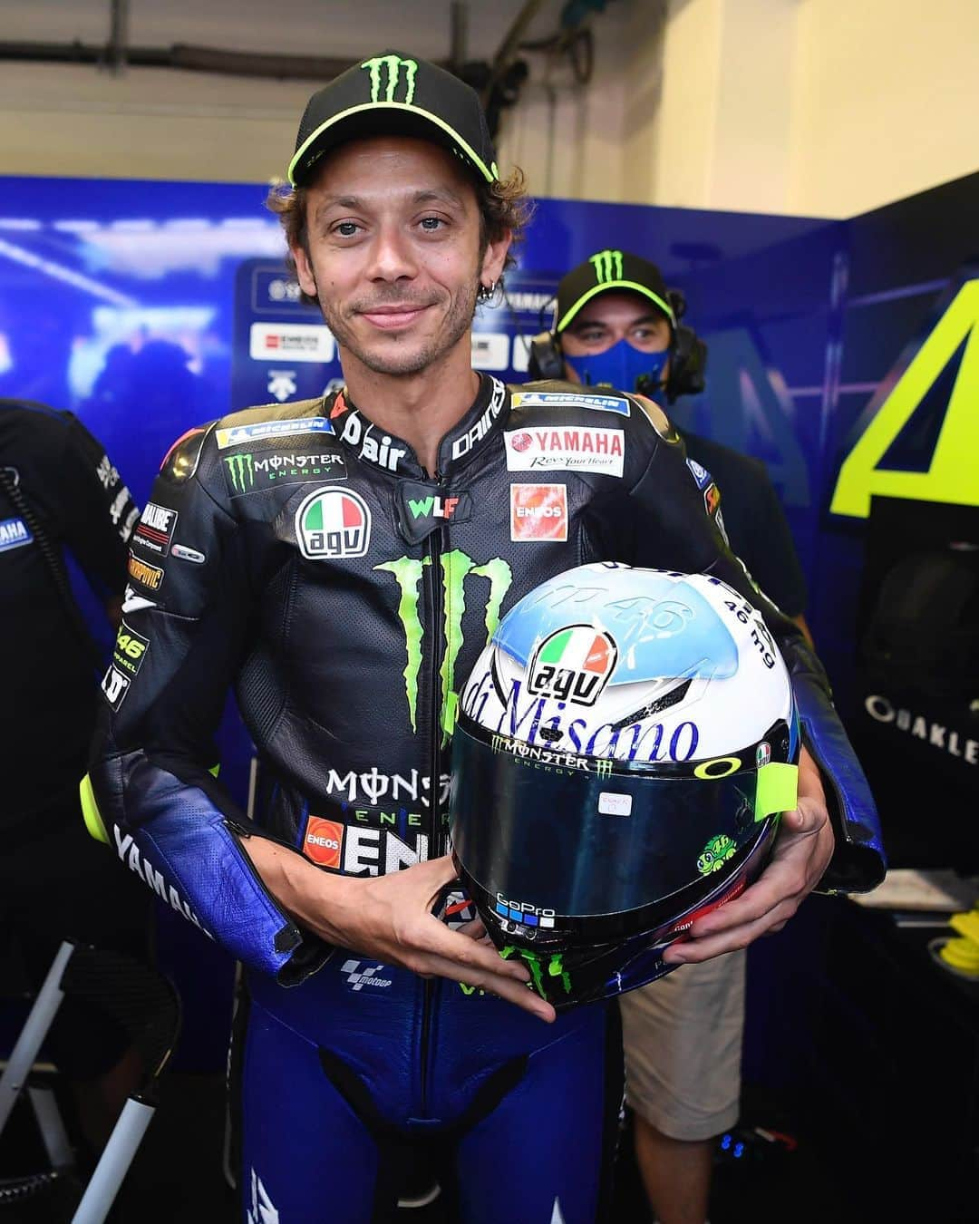 モンスターエナジーさんのインスタグラム写真 - (モンスターエナジーInstagram)「@valeyellow46 unveils his special helmet design for the #SanMarinoGP 🎨🏍 along w/@frankymorbido & @stefanomanzii’s own reveals & special messages.   #VR46 #FM21 #SM62 #ValentinoRossi #MotoGP #Motorcycle #Motorsport #MonsterEnergy」9月13日 0時22分 - monsterenergy