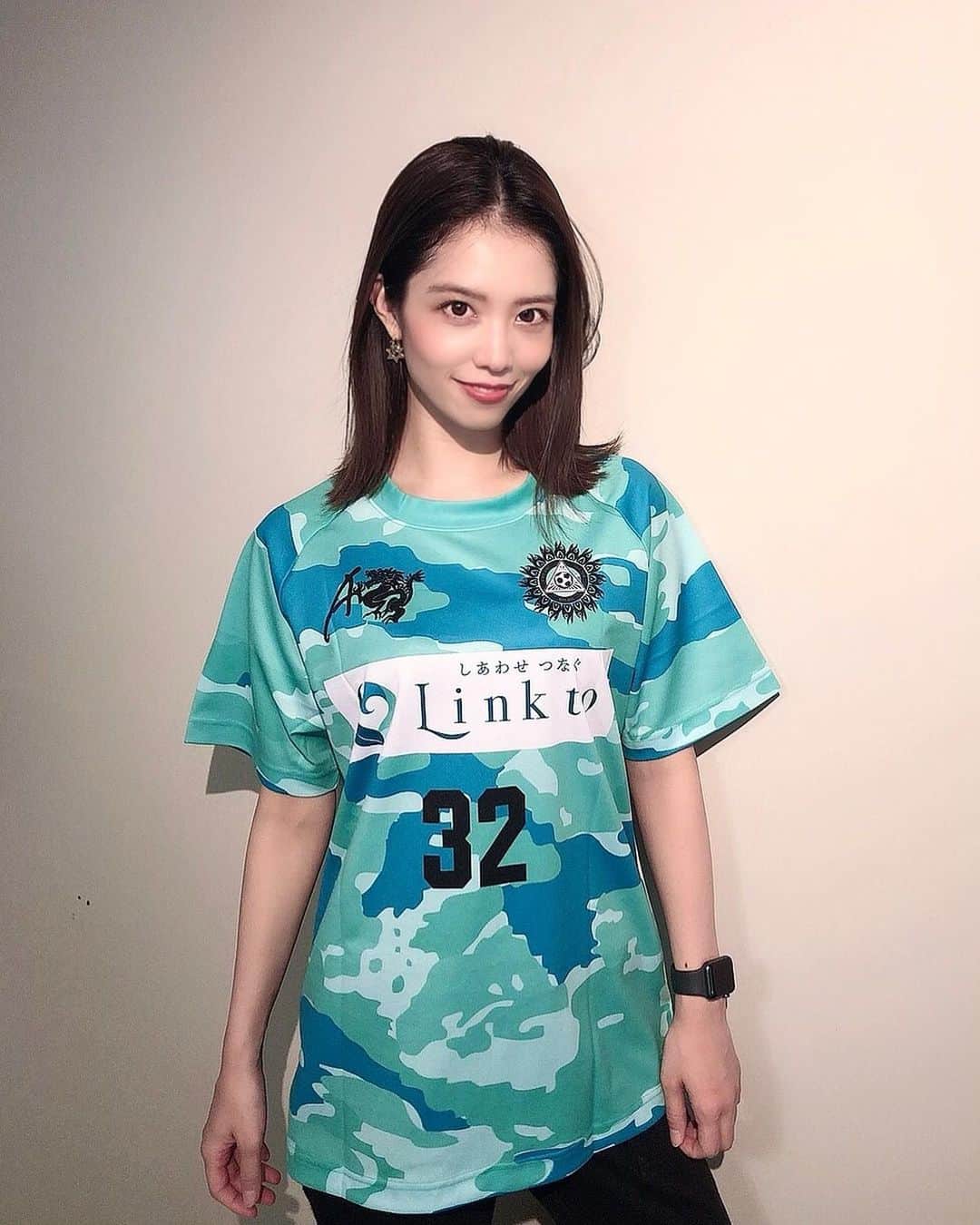 浦田麻緖さんのインスタグラム写真 - (浦田麻緖Instagram)「この度、福岡県のフットボール（サッカー）スクールのALEGRIAさんが新しく立ち上げた、ガールズクラス［バンビーナ］のイメージモデルを務めさせて頂く事になりました⚽️✨✨✨✨✨✨✨✨✨  ALEGRIAでは、女子サッカーの普及、女子がサッカーをしやすい環境づくりに取り組んでいます。  年会費12000円（ユニフォーム付き）のみで1年間スクールに通う事が出来ます。  #ALEGRIA #サッカー #スクール #福岡県 #福智町 #スポンサー #Linkto #montee #camdentown #イメージモデル」9月13日 1時02分 - mao.urata