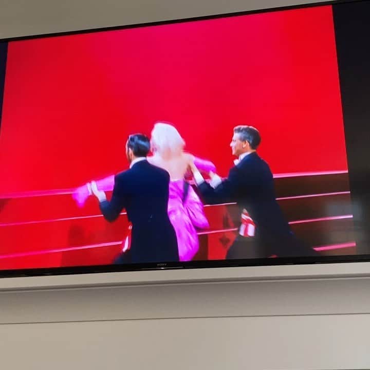 Julia Michaelsのインスタグラム：「Me about love 2 years ago」