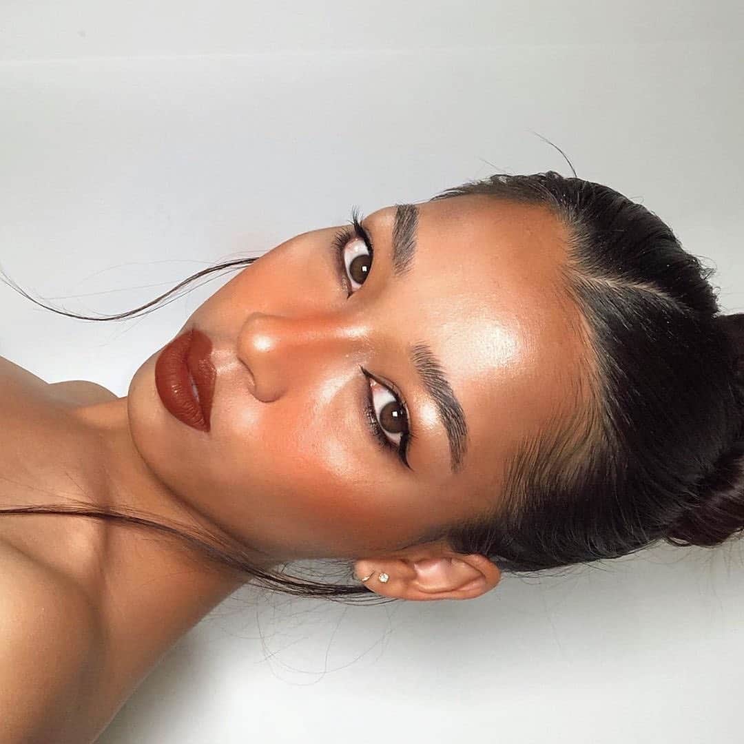 Anastasia Beverly Hillsさんのインスタグラム写真 - (Anastasia Beverly HillsInstagram)「Brow game @graciehlawnc ⁣ ⁣ Using Brow Pen in Dark Brown⁣ ⁣ Find your Brow Pen shade using Try-On feature in IG Shop」9月13日 0時58分 - anastasiabeverlyhills