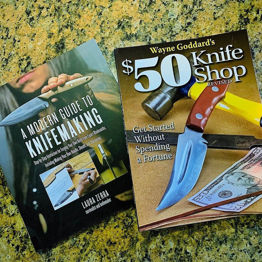 ニッキー・シックスさんのインスタグラム写真 - (ニッキー・シックスInstagram)「Some light weekend reading. Been been obsessed with knives since I was a kid.I follow a lot of great knife makers here on Instagram and YouTube and I finally after 10 years of talking about it am looking for a small workspace here to set up a work shop and try my hand at making knives as a hobby. I order custom knives all the time and so many of the makers have explained the process ( which isn’t easy ) and even offered hands on lessons. Thanks to @topangacanyonknives for the suggestion for these books. 🔪#BeginnersMindset #NothingToLose #BeThe Knife 🔪🔪」9月13日 0時59分 - nikkisixxpixx