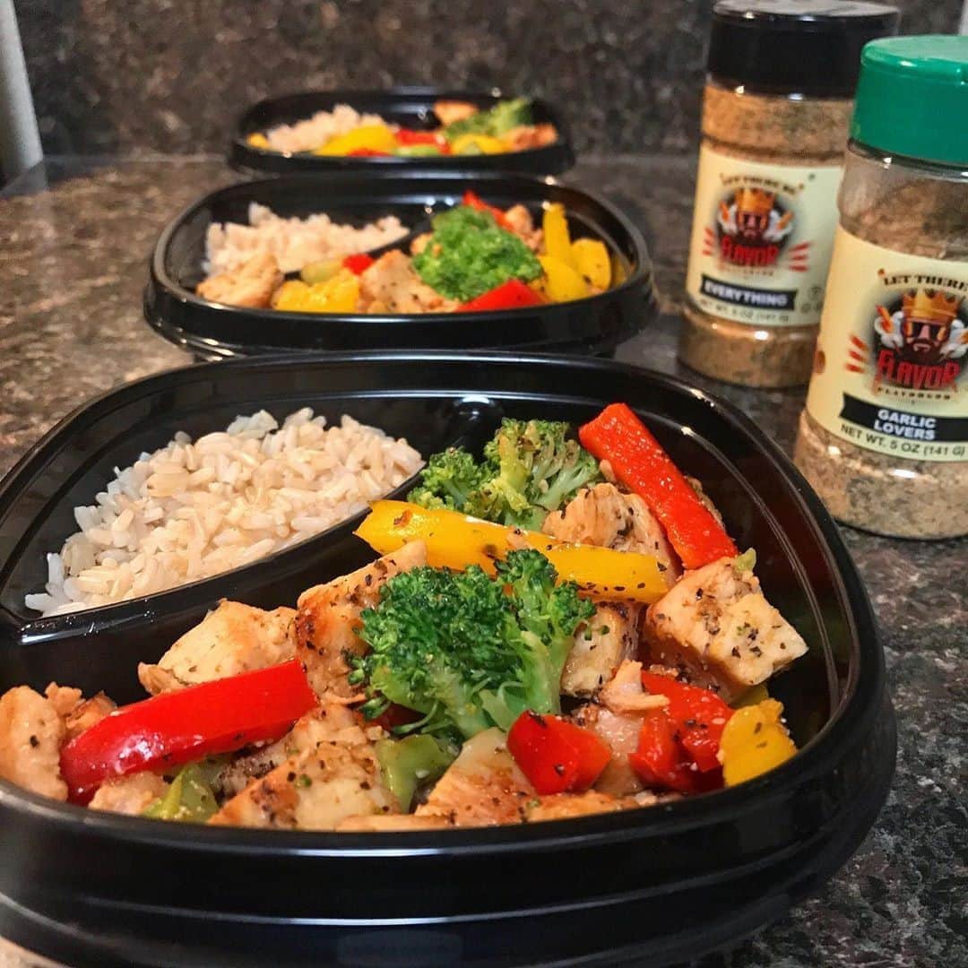 Flavorgod Seasoningsさんのインスタグラム写真 - (Flavorgod SeasoningsInstagram)「MEAL PREP Made Easy-Shipping Daily!⁠ -⁠ Meal prep by Customer @kdub1472⁠ -⁠ Build Your Own Flavor Bundle!⁠ Click the link in my bio @flavorgod ✅www.flavorgod.com⁠ -⁠ Flavor God Seasonings are:⁠ ✅ZERO CALORIES PER SERVING⁠ ✅MADE FRESH⁠ ✅MADE LOCALLY IN US⁠ ✅FREE GIFTS AT CHECKOUT⁠ ✅GLUTEN FREE⁠ ✅#PALEO & #KETO FRIENDLY⁠」9月13日 1時01分 - flavorgod