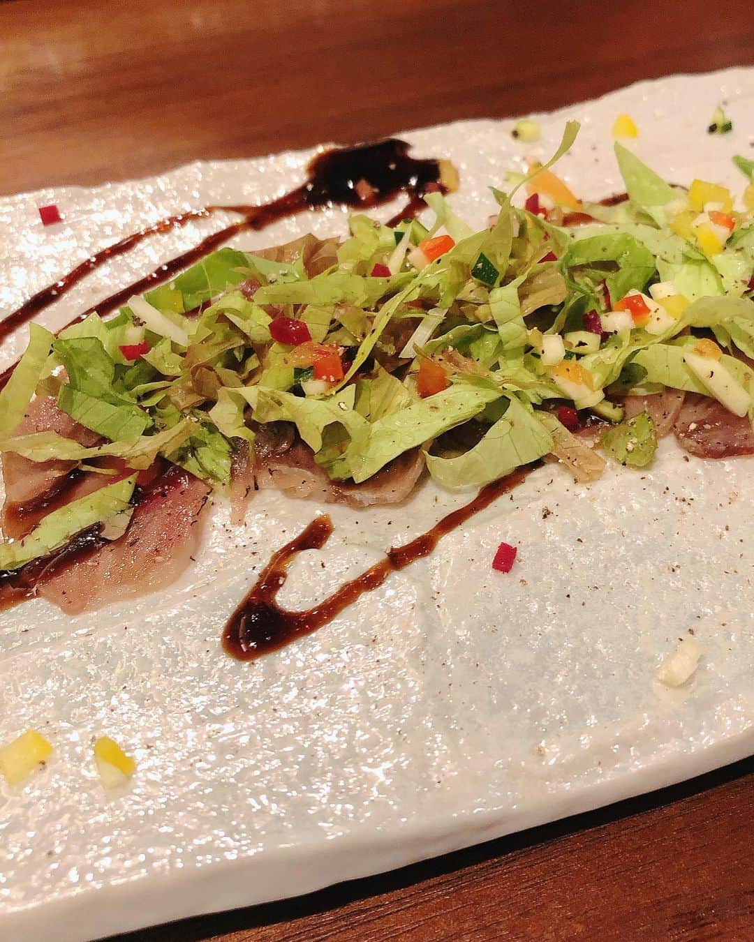 伊藤愛梨さんのインスタグラム写真 - (伊藤愛梨Instagram)「エルデ(@diningbar.erde )﻿ でアパレル新作会議をしてきました✨　﻿ 今年は頑張らないといけない年だね🔥﻿ ﻿ まだあまり知られてないお店でシェフが毎回変わる面白いお店。 ゆったりお話しながらイタリアン食べれるのでオススメのお店の一つです🍅﻿ ﻿ ﻿ ﻿  📢池尻愛梨スケジュール📢﻿ 9月11日(金)EXMAX Special 掲載﻿ 9月15日(水) それって実際どうなの課出演﻿ 9月25日(金)💮はなまる撮影会💮﻿ 10月4日(日) R・I・P所属タレント勢揃いのプール撮影会﻿ 10月7日(水)お誕生日🎂﻿ ﻿ ﻿ ﻿ ﻿ ﻿ ﻿ #romantictokyo #ロマンチックトーキョー﻿ #秋コーデ#ファッション#コーデ#トップス #プチプラ#プチプラファッション#プチプラコーデ#韓国ファッション#オルチャン#オルチャンファッション  #サロモ　#韓国ファッション　#韓国ファッション通販#fashion#code#ootd ﻿ #タンバルモリ　#ダイエット #snidel 　#ヴァンクリーフアーペル﻿ #イタリアンエルデ #新宿イタリアン #オムスパ #シェフ指名制 #モンテネグロワイン  #高級イタリアン #西新宿グルメ #pr #トリドリベース」9月13日 1時36分 - ilovely1007_