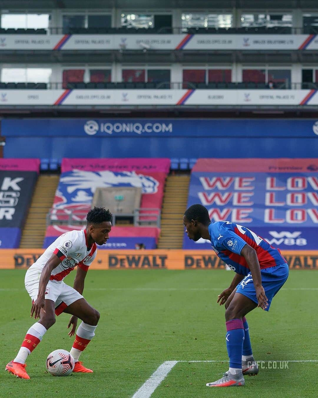 クリスタル・パレスFCさんのインスタグラム写真 - (クリスタル・パレスFCInstagram)「™️ had the game on 🔒  #CPFC #PremierLeague #PL #CRYSOU」9月13日 1時46分 - cpfc