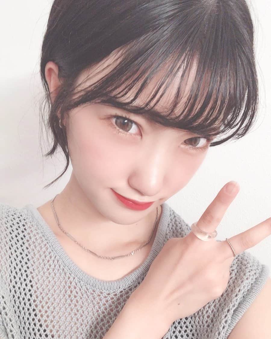 東条蒼のインスタグラム：「＊ ・ ・ ・ 髪の毛が伸びてきて、耳にかけるとぴょんぴょんするんだけど、 ・ これって耐えないといけないの？ ・ ・ ・ #ショートカット #伸ばし中 #悩み ・  #東条蒼 #クルーズグループ #セクシー女優 #av女優 #メガネ女子 #黒髪 #ショートヘア #あおたん　#teamメレンゲ #followｍe #following #japan #girl #photooftheday #tagsforlikes #instalike  #台湾 #香港 #粉我 #拍照 #照片 #人像攝影」