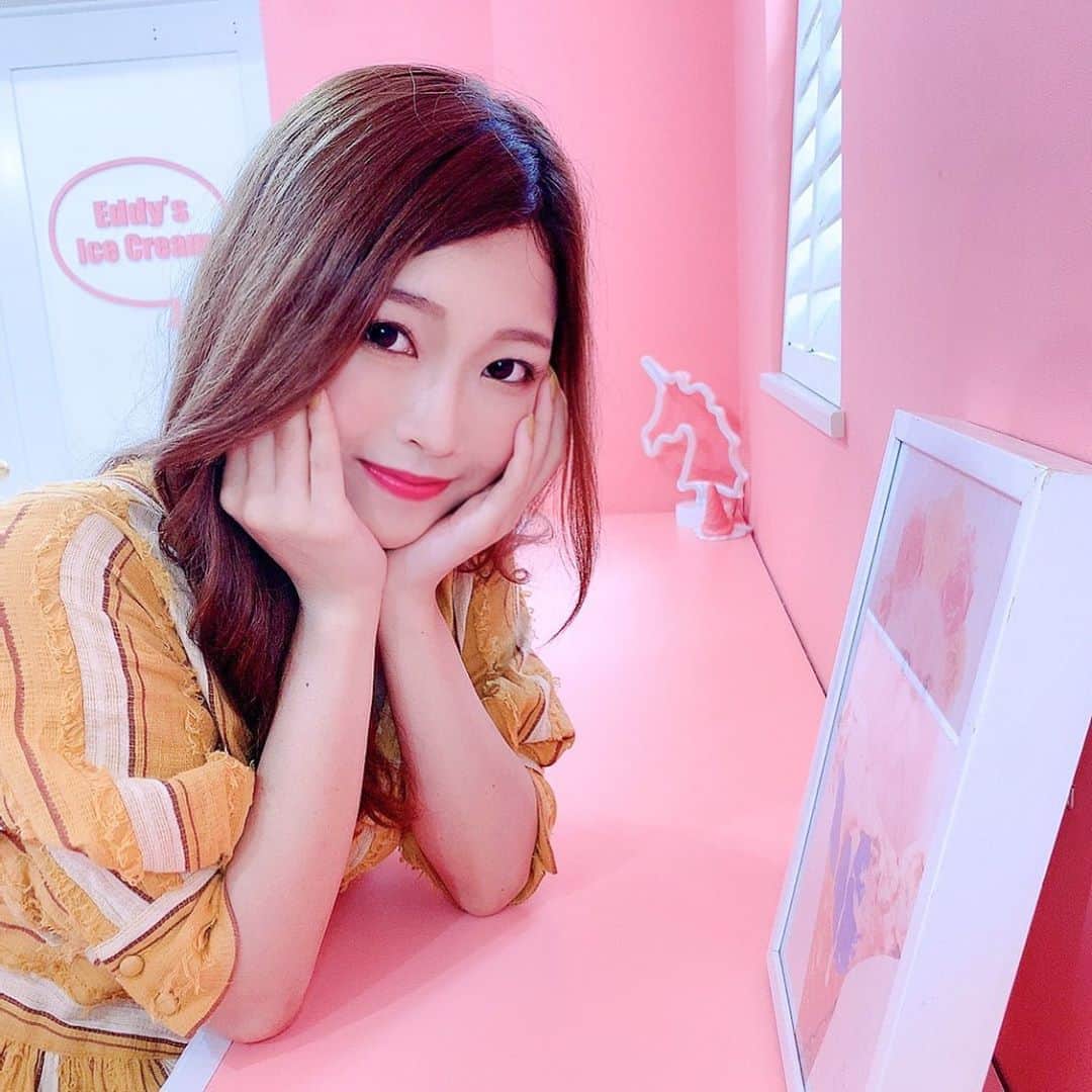 坂本奈優さんのインスタグラム写真 - (坂本奈優Instagram)「♡♡♡  内装がピンクで可愛いアイス屋さん🍨」9月13日 11時29分 - nayu_sakamoto_