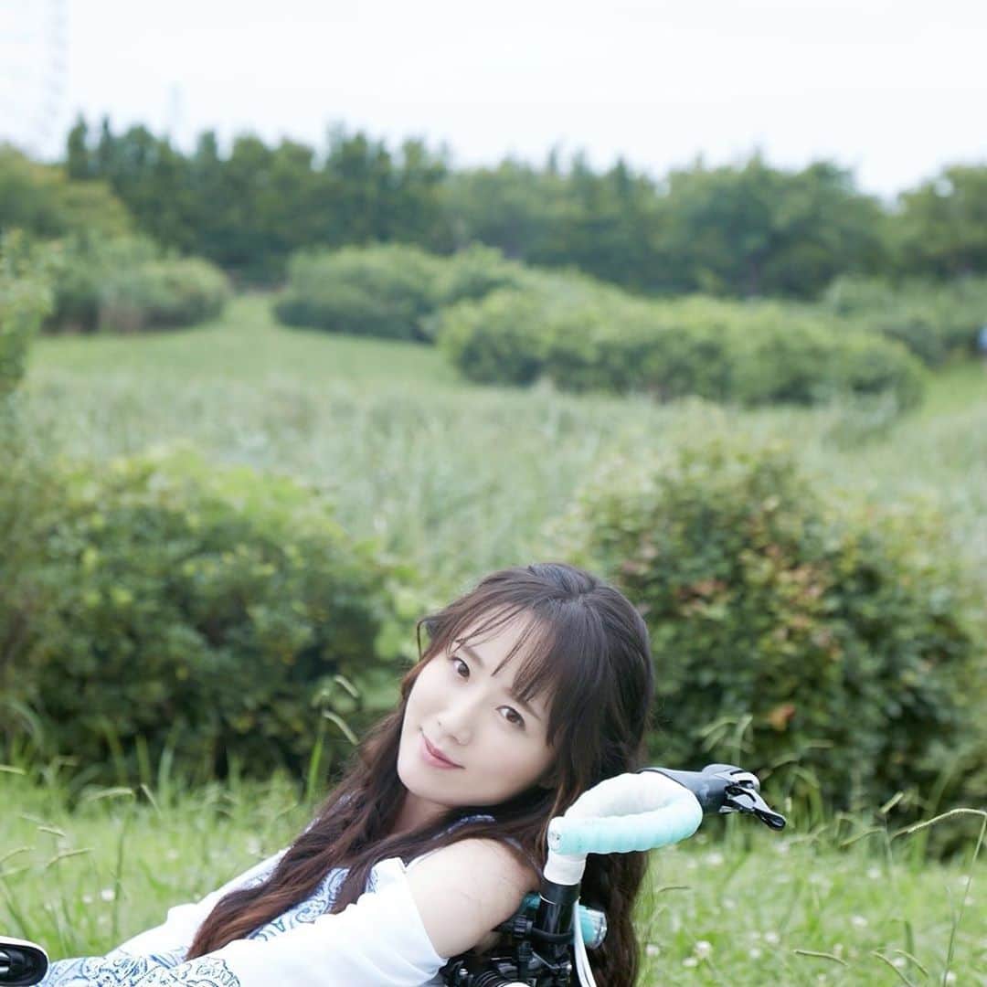 鈴木聖奈さんのインスタグラム写真 - (鈴木聖奈Instagram)「＊ @bianchijapan  @bianchibicycles  ＊ #ロードバイク  #ロードバイク女子  #ロードバイク初心者  #ポタリング  #ゆるポタ #ビアンキ  #ミニベロ  #日本 #ビール女子  #ロングヘア  #ヘアアレンジ  #ヘアスタイル  #撮影  #自転車 #自転車女子 #笑顔 #和服  #ゆるふわアレンジ  #スポーツウェア #スポーツ女子 #bianchibikes  #bicycles  #bianchi  #birdy  #bike  #trek  #cycling  #cyclist ⠀ #smile #Japanesegirl」9月13日 12時02分 - seina.suzuki