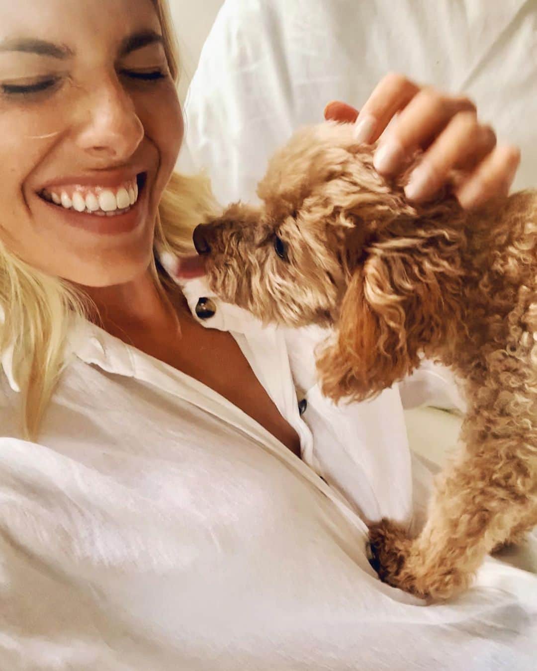 Mollie Kingさんのインスタグラム写真 - (Mollie KingInstagram)「So happy to be reunited with my boy after being away 😍🐻」9月13日 3時59分 - mollieking