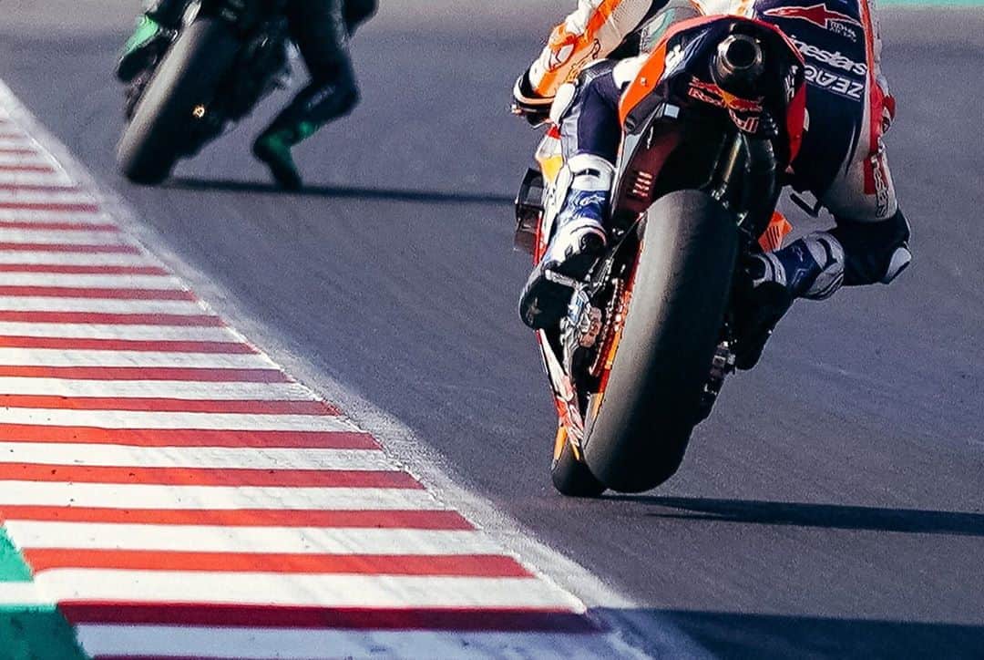 レプソル・ホンダさんのインスタグラム写真 - (レプソル・ホンダInstagram)「Rear wheel check 👀 ⬅️⬅️」9月13日 4時59分 - hrc_motogp