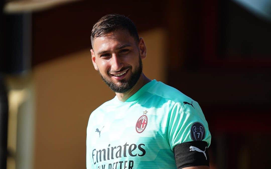 ジャンルイジ・ドンナルンマのインスタグラム：「⚽️=😀」