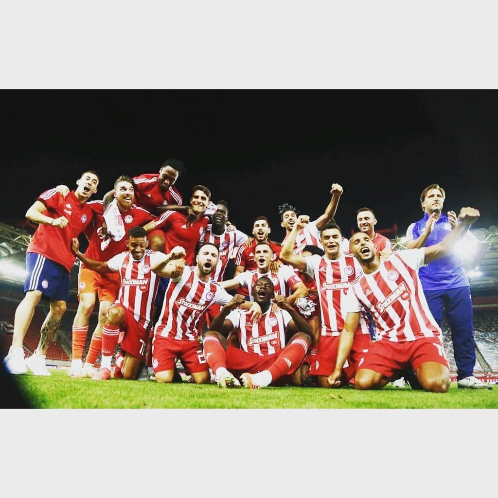 ユセフ・エル＝アラビさんのインスタグラム写真 - (ユセフ・エル＝アラビInstagram)「The DOUBLE !! Champions of the league and the cup 2019/20 .. good work from everyone. #topscorer⚽️ 🔫🔫」9月13日 7時07分 - elarabiyoussef
