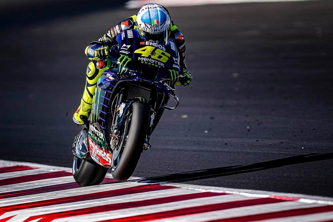 バレンティーノ・ロッシさんのインスタグラム写真 - (バレンティーノ・ロッシInstagram)「Misano World Circuit,Italy Saturday,official practice 📸 @falex79 @gigisoldano」9月13日 7時07分 - valeyellow46