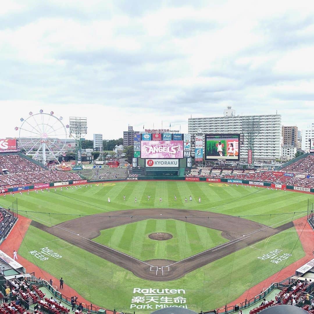 若林翔子のインスタグラム：「ファイターズ戦、はじまるよーーーー！  #楽天イーグルス　#日本ハムファイターズ #プロ野球」