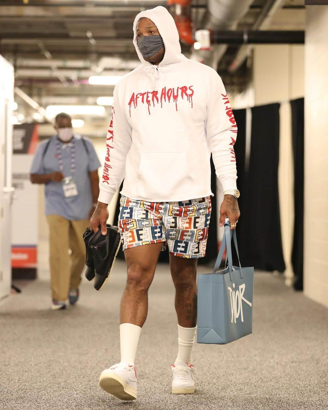 ヒューストン・ロケッツさんのインスタグラム写真 - (ヒューストン・ロケッツInstagram)「Clocking in for Game 5 @tissot.us l #TissotStyleWatch」9月13日 8時27分 - houstonrockets