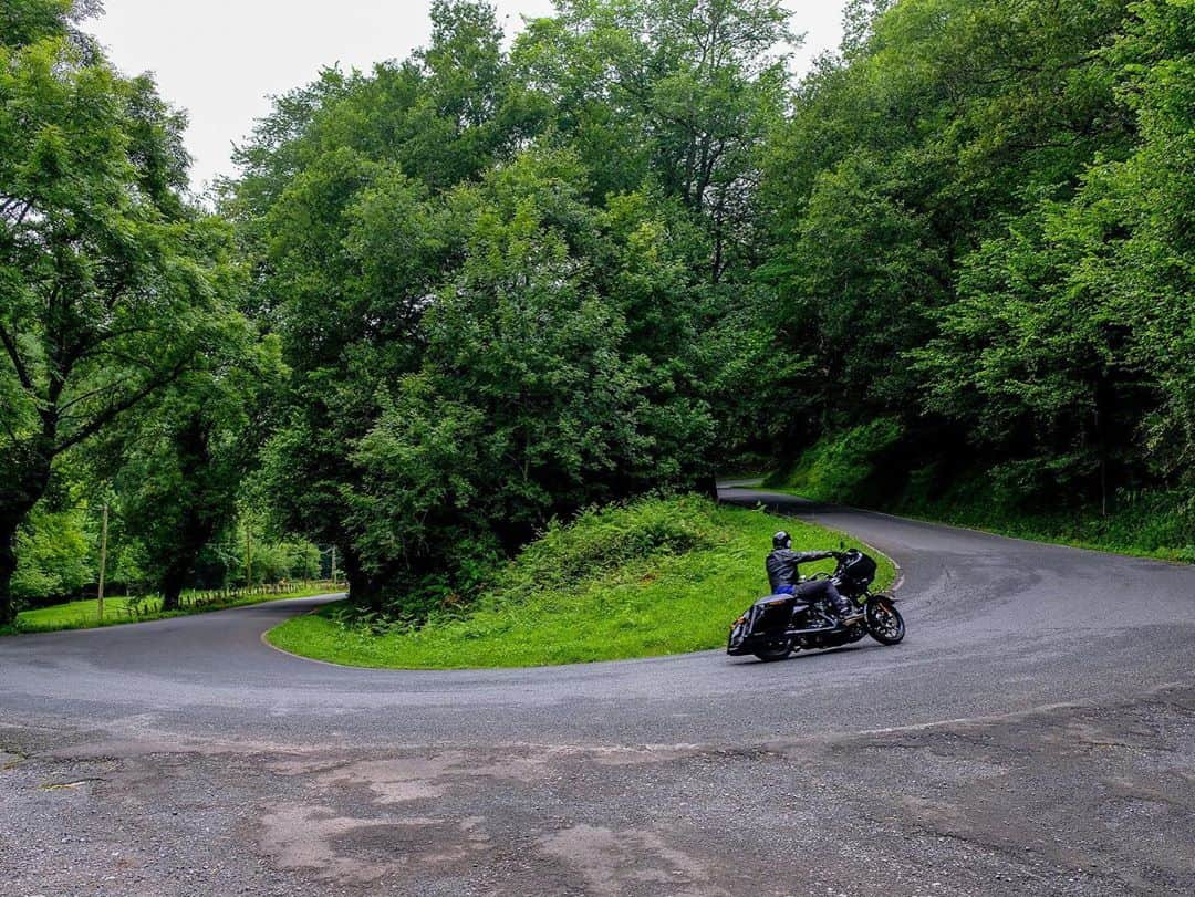 Harley-Davidsonさんのインスタグラム写真 - (Harley-DavidsonInstagram)「Exploring the #Pyrenees with @ilmoveli. #HarleyDavidson #RoadGlideSpecial」9月13日 9時06分 - harleydavidson