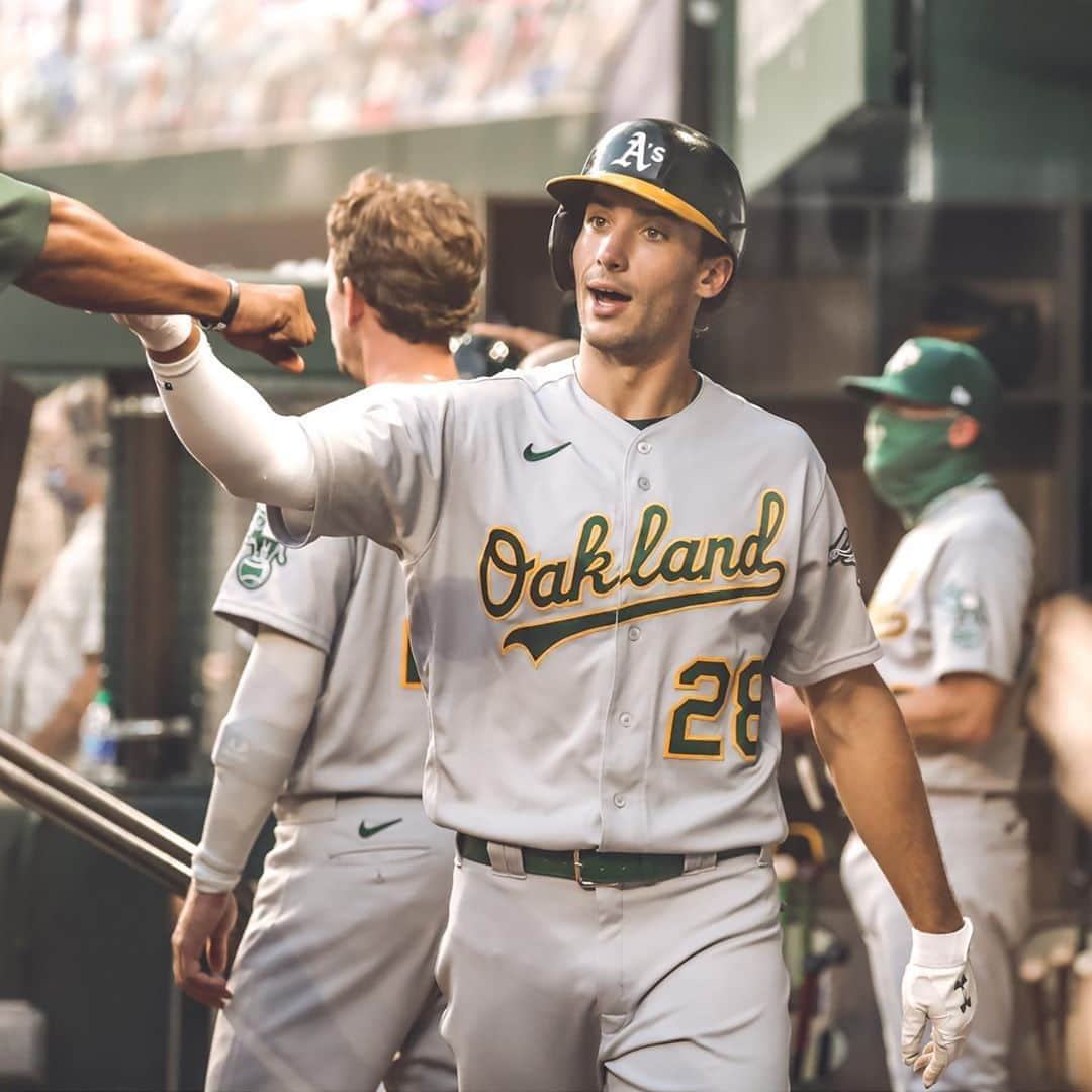 オークランド・アスレチックスさんのインスタグラム写真 - (オークランド・アスレチックスInstagram)「Us last game: ☹️ Us this game: 😊 #RootedInOakland」9月13日 9時28分 - athletics