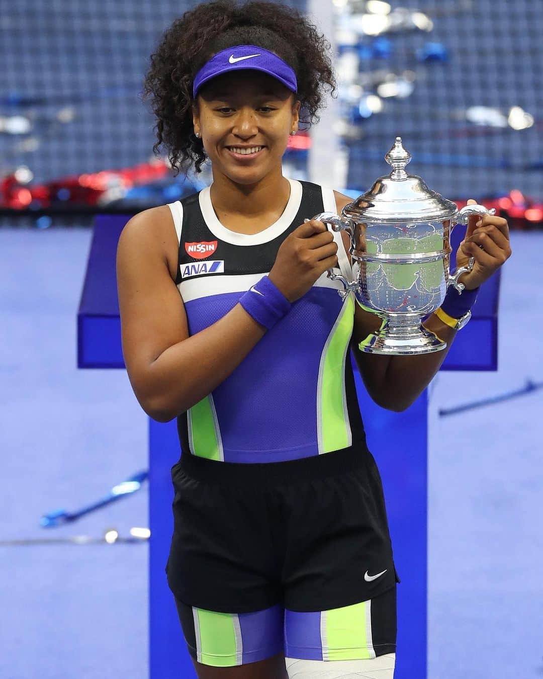 Just Jaredさんのインスタグラム写真 - (Just JaredInstagram)「@naomiosaka won her second U.S. Open title and third Grand Slam! Congrats! #NaomiOsaka #USOpen Photos: Getty」9月13日 9時51分 - justjared