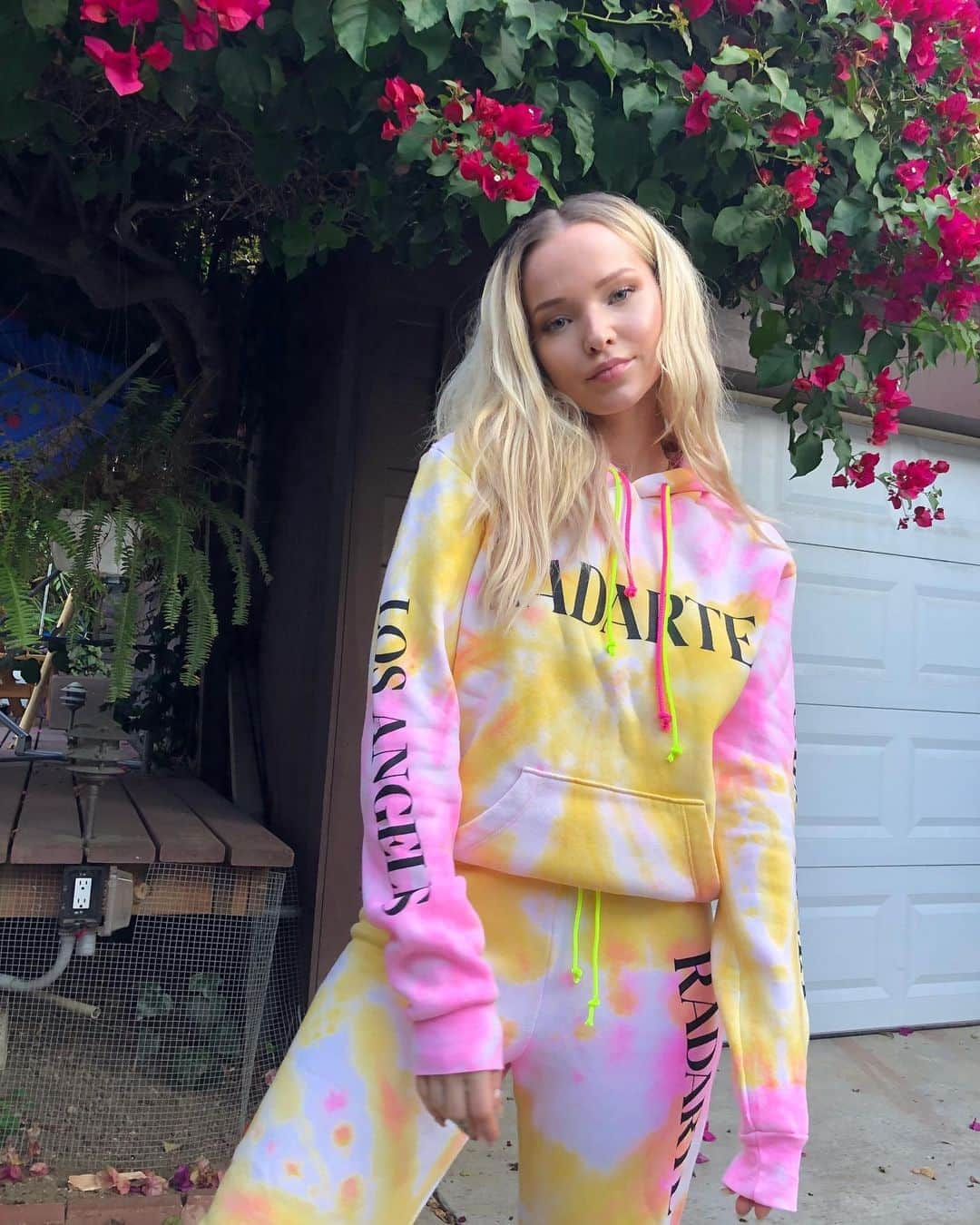 ロダルテさんのインスタグラム写真 - (ロダルテInstagram)「Love @dovecameron wearing a Radarte Pink and Yellow Tie Dye Hoodie and Sweatpant (ph/styled by: @ashleyfurnival). Now available on shoprodarte.com- link in bio. #rodarte #dovecameron」9月13日 10時28分 - rodarte