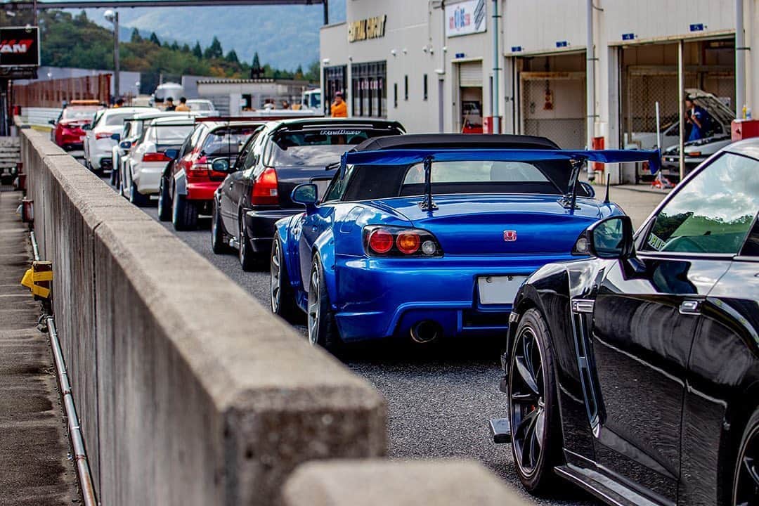 のインスタグラム：「_ BODY SHOP HAMANO Honda AP1 S2000 _ _ Shot on 27-Oct 2019 "AIGP 淡路島最速王決定戦 (Awaji-Island Grand Prix)" at Central Circuit owner: BODY SHOP HAMANO photo: @mistbahn _ _ JP) 2019年10月27日 セントラルサーキット「ケーズテクノホーム( @kstechnohome )cup 淡路島最速王決定戦」で撮影。 _ _ #aigp #淡路島最速王決定戦 #centralcircuit #セントラルサーキット #bodyshophamano #ボディーショップ浜野 #honda #s2000 #hondas2000 #ホンダs2000 #s2k #hondas2k #ap1 #ap2  #f22c #f20c #fseries #trackcar #trackspec #trackstance #timeattack #timeattackjapan #osakajdm #kanjo #kanjostyle #kanjoracer #kanjozoku #hondasontrack」