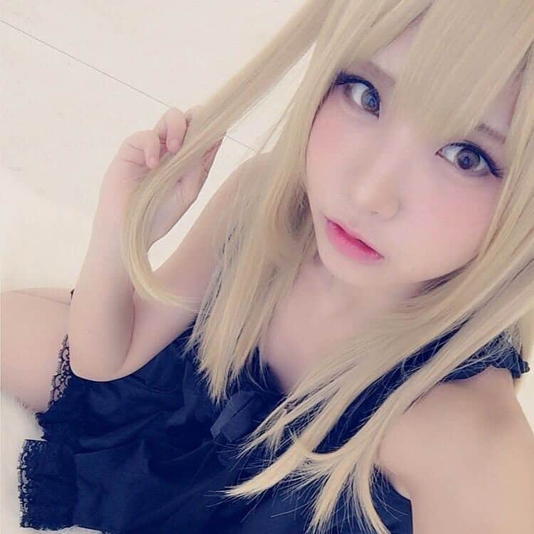 のインスタグラム：「#えなこ #えなこりん #enako #コスプレ #コスプレイヤー #cosplay #cosplayers #ファッション #かわいい #可愛い #ネイル #モデル #大好き #ネイル #コスメ #ヘアアレンジ #コーデ #ファインダー越しの私の世界」