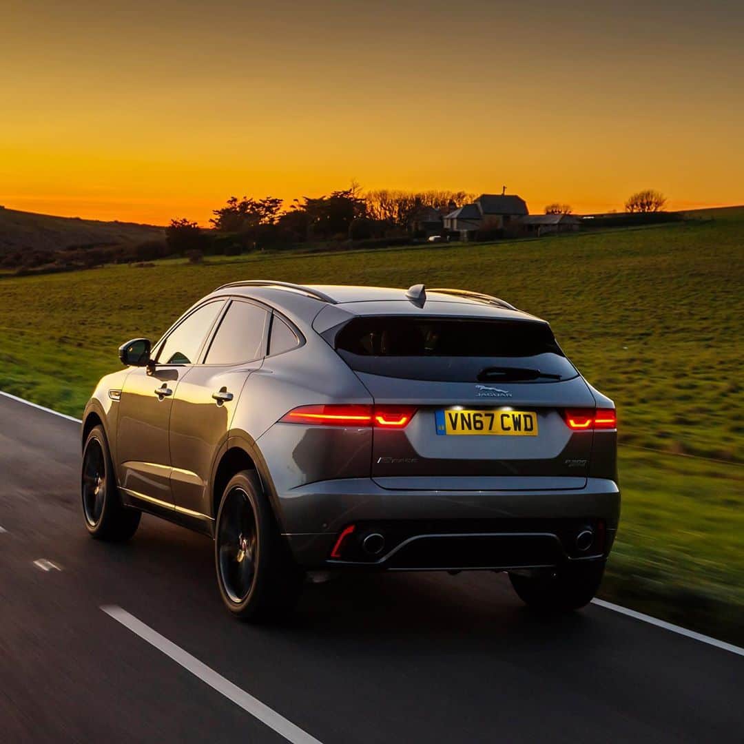 Jaguarさんのインスタグラム写真 - (JaguarInstagram)「For the thrill of the drive.   #Jaguar #EPACE #AWD #Premium #Luxury #Compact #Performance #SUV #InstaCar #CarsofInstagram」9月13日 22時01分 - jaguar