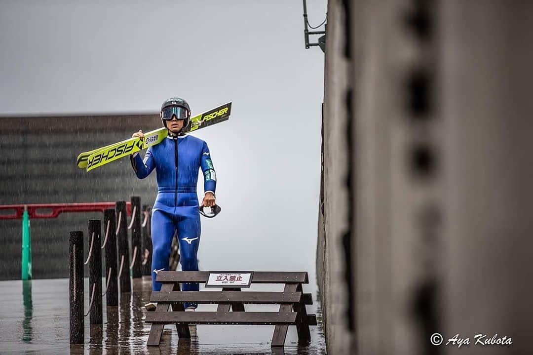 渡部暁斗さんのインスタグラム写真 - (渡部暁斗Instagram)「Summer heat let up a bit by the rain☔️ #fischerski #oakley #goldwin #poc #バスクリン#アミノバイタル  📷 @ayakubota15」9月13日 20時40分 - wtbakt