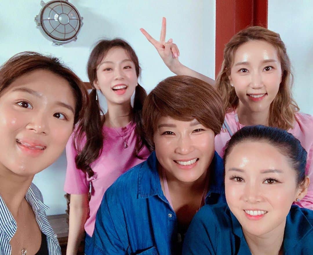 郭珉整のインスタグラム：「💖  계속 계속!!🥰 . #노는언니 @noniechannel」