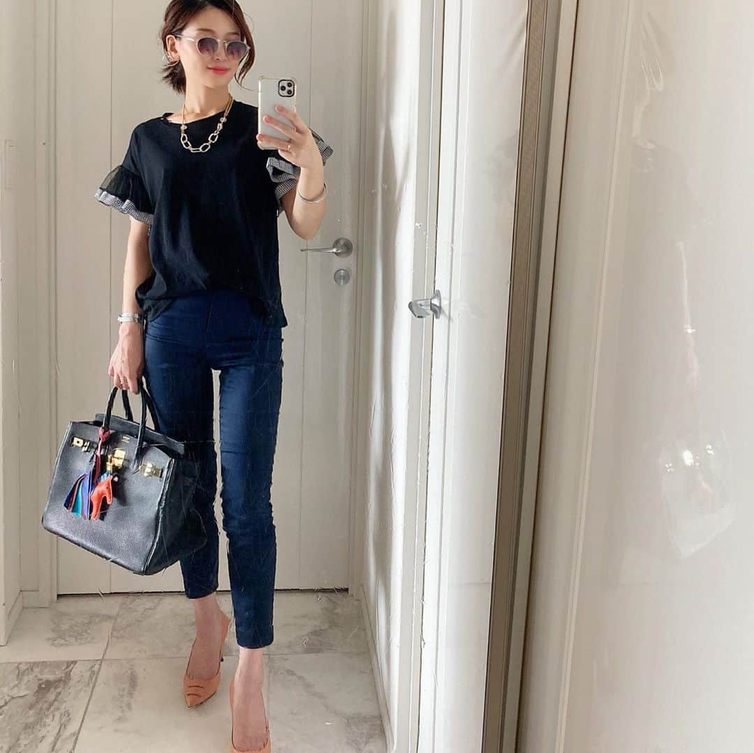 永田明華さんのインスタグラム写真 - (永田明華Instagram)「@hm のパンツが1600円で美脚効果ありで、めちゃくちゃ気に入っている💕ウエストゴムのキレイめパンツ☺️ @glamorous_garden のトップスは袖がチュールで可愛いの✨✨ tops#glamorousgarden  pants#handm  shoes#pellco bag#hermes  #accessories #seadsmara #moissanite #hermesbirkin #バーキン35」9月13日 20時59分 - asukanagata