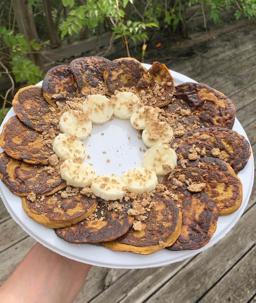 Flavorgod Seasoningsさんのインスタグラム写真 - (Flavorgod SeasoningsInstagram)「Pumpkin coconut flour protein pancakes!⁠ -⁠ Customer:👉 @ams.eats⁠ Made with:👉 #Flavorgod Pumpkin Pie Topper⁠ -⁠ Add delicious flavors to your meals!⬇️⁠ Click link in the bio -> @flavorgod  www.flavorgod.com⁠ -⁠ Ingredients:⁠ - 4 oz egg whites⁠ - 4 oz pumpkin purée⁠ - 1 tsp vanilla extract⁠ - 1/4-1/3 cup almond milk⁠ - 1 tbsp maple syrup⁠ - 1/2 tsp apple cider vinegar⁠ - 28 g coconut flour⁠ - 1 tbsp monk fruit sweetener⁠ - 1 tsp pumpkin spice seasoning⁠ - 1 tsp cinnamon⁠ - 1/2 tsp baking powder⁠ - 1/2 tsp baking soda⁠ ⁠ Instructions:⁠ - whip egg whites and sweetener together with a beater until peaks are formed⁠ - add wet ingredients and beat until mixed together⁠ - add dry ingredients and beat until mixed together⁠ - heat griddle to 400F and cook pancakes for about 2-3 minutes before flipping. Then cook for about 1-2 minutes on the other side⁠ - assemble pancakes and add toppings (I used banana and granola)⁠ ⁠ Nutrition Facts w/o toppings:⁠ - calories: 239⁠ - carbs: 27.9 g⁠ - protein: 18.7 g⁠ - fat: 5.2 g⁠ - fiber: 16 g⁠ - sugar: 4.7 g⁠ -⁠ Flavor God Seasonings are:⁠ 🍩ZERO CALORIES PER SERVING🍩⁠ 🍩MADE FRESH⁠ 🍩MADE LOCALLY IN US⁠ 🍩FREE GIFTS AT CHECKOUT⁠ 🍩GLUTEN FREE⁠ 🍩#PALEO & #KETO FRIENDLY⁠」9月13日 21時01分 - flavorgod