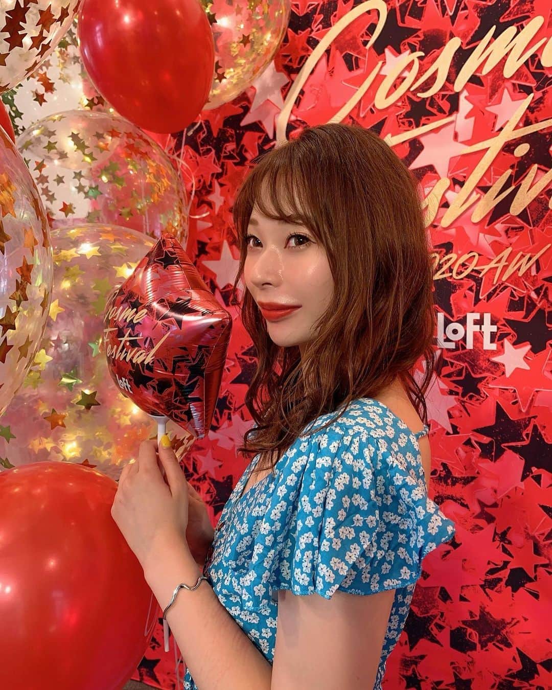 のインスタグラム：「ㅤㅤㅤ ㅤㅤㅤ 先日ロフトのコスメフェスティバルの 展示会に行ってきたよ〜〜〜🎈✨  コジットさんのローズクォーツカッサが めっちゃ見た目も可愛くて気になって すぐゲットしちゃった🤗💞💞 使ってみたけどゴリゴリ顔に出来るし した後はめっちゃスッキリしたー！！  同じコジットさんがだしてる 日本製のシカクリームも気になってゲットした！ 肌荒れ撃退！！日本製だから安心できるよね🥰  ㅤㅤㅤ  他にも牛乳石鹸さんやキャンメイクさんなど 大好きなブランドさんばっかりで楽しかったです😗💘  今全国のロフト、ロフトネットストアで コスメフェスティバル2020AWが 始まっているみたいっっ😊💓 10/18までなのでみんなもチェックしてみて🤗✨  ㅤㅤㅤ  #ロフト展示会　#ロフトのコスフェス　#PR #岡島かれん」