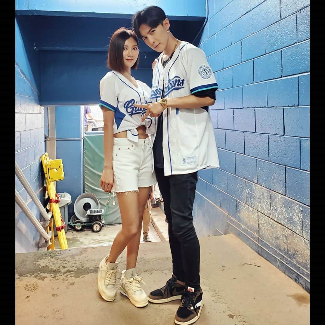 ダンソン・タンのインスタグラム：「明天⚾⚾⚾ #DT #唐禹哲 #我的青春沒在怕 #富邦悍將 #HOTHEART」