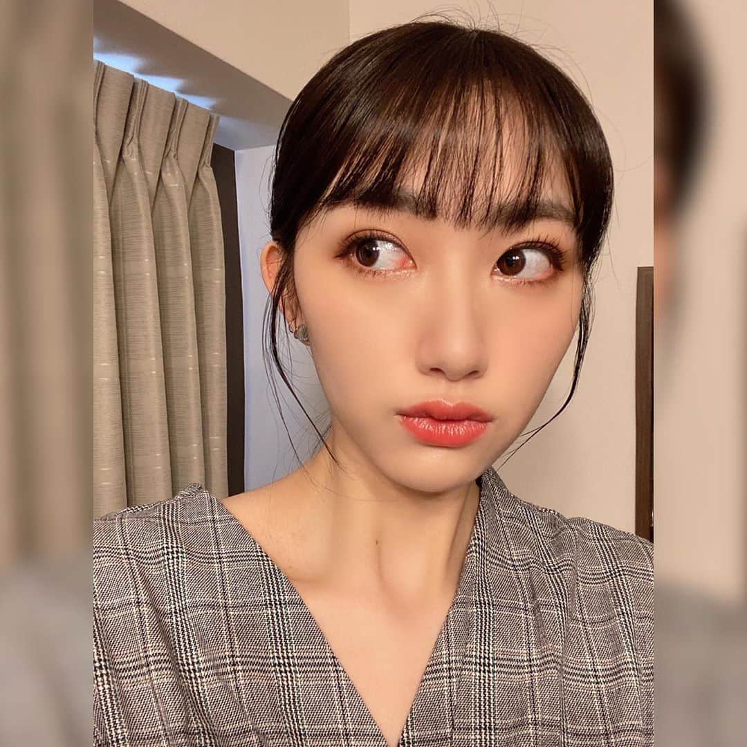 黒田瑞貴さんのインスタグラム写真 - (黒田瑞貴Instagram)「最近のらくちんヘア🤍🖤 #hairstyle #hair #ヘア #黒髪　#ぱっつん前髪」9月13日 21時28分 - kurodamizuki_