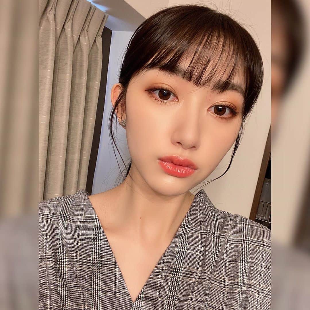 黒田瑞貴のインスタグラム：「最近のらくちんヘア🤍🖤 #hairstyle #hair #ヘア #黒髪　#ぱっつん前髪」