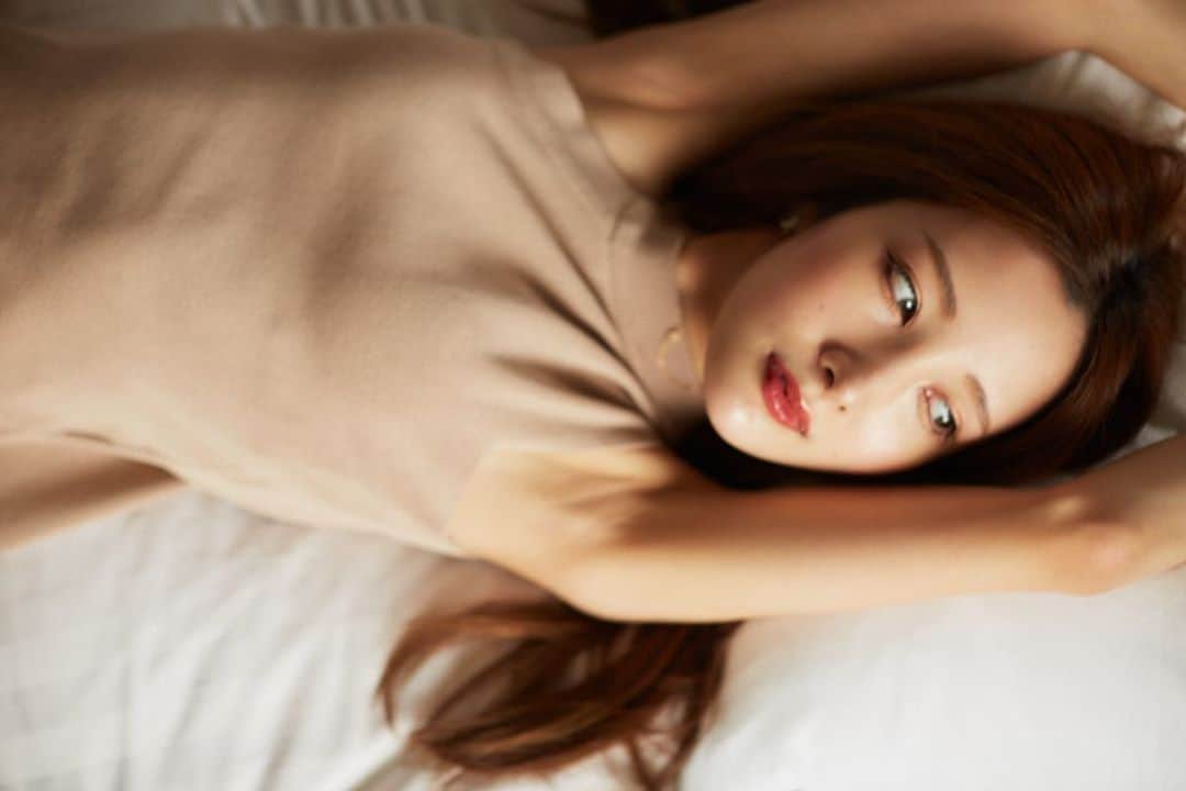 のインスタグラム：「. 今日も一日お疲れ様です🤍 この間は楽しい撮影でしたー！」