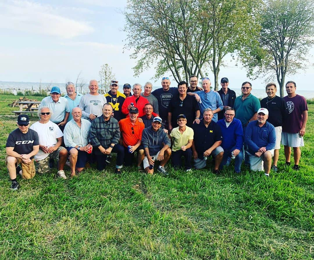 デイブ・クーリエさんのインスタグラム写真 - (デイブ・クーリエInstagram)「Notre Dame High School/U of Michigan hockey reunion. Some of these guys set high school and college records, some were drafted, and some  played in the #nhl - and some of us, including me, still play. We even FaceTime’d our coach. 27 of us came together last night for the love of hockey and each other. Somehow, the stories have gotten bigger, better and funnier. #cutitout #hockey #hockeyplayer #hockeylife」9月13日 21時35分 - dcoulier