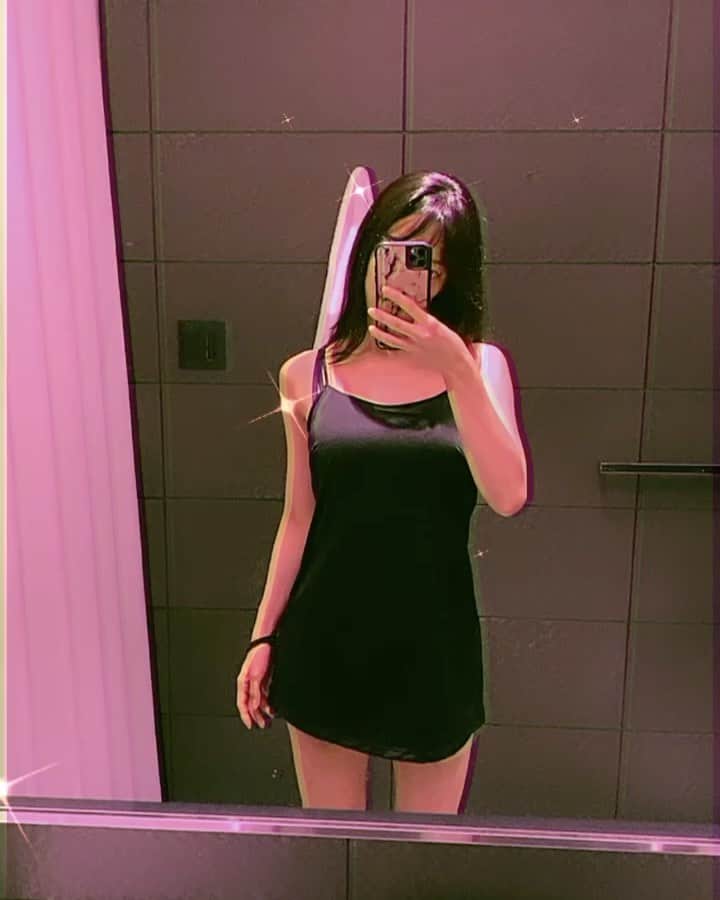 関根アヤノのインスタグラム：「関根BodymakeGYMアカウント👙❤️ @sknbdymakegym  #質問やご要望はこちらまでどうぞ」