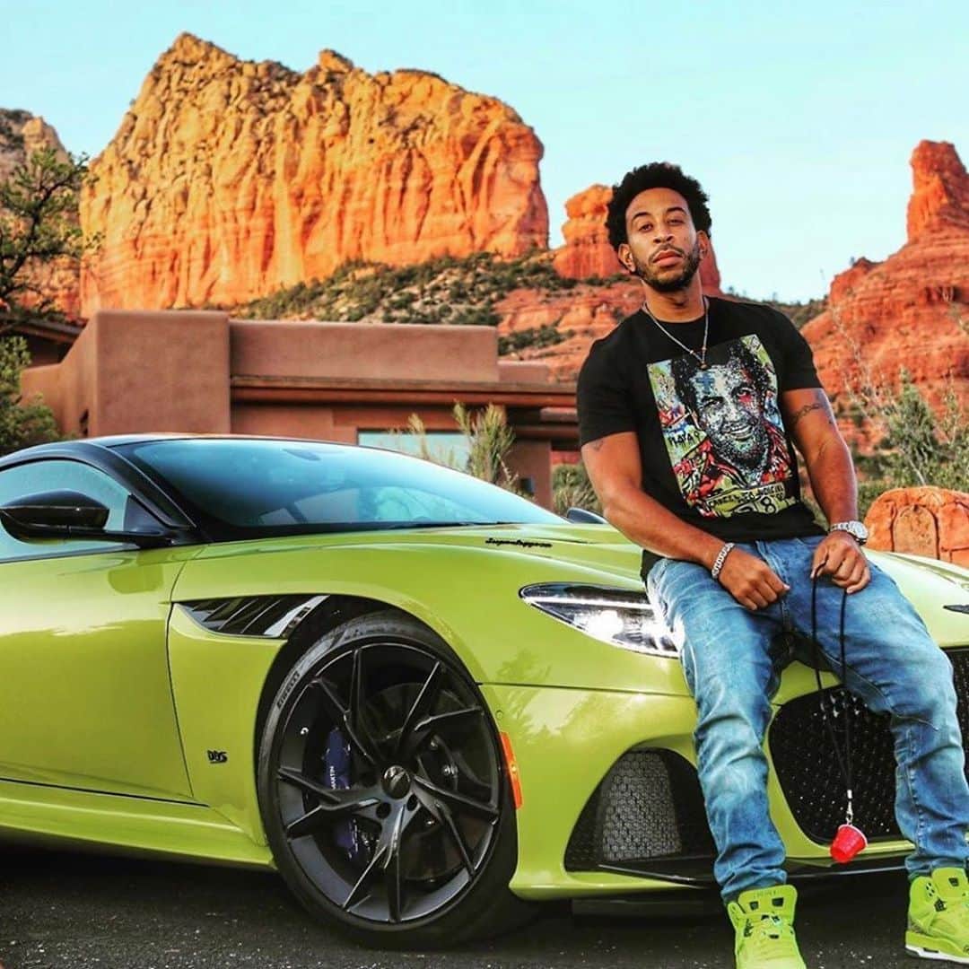 CarsWithoutLimitsさんのインスタグラム写真 - (CarsWithoutLimitsInstagram)「Happy Birthday @ludacris 🐍 Via @wiresonly   #carswithoutlimits #astonmartin」9月13日 21時37分 - carswithoutlimits