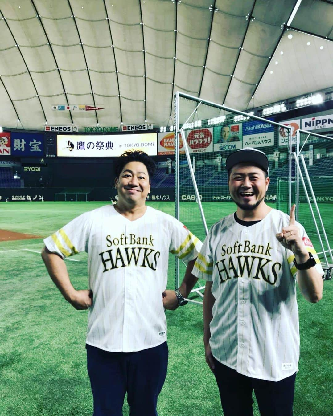 川原豪介さんのインスタグラム写真 - (川原豪介Instagram)「鷹の祭典‼️久しぶりのPayPayドーム‼️今日はFBSで放送です‼️野球中継の後はPayPayドームから夢スポお送りしまーす！見て下さい‼️ぬんっ！ #fbs #夢スポ #鷹の祭典2020 #ソフトバンクホークス」9月13日 12時59分 - blueriver_kawa