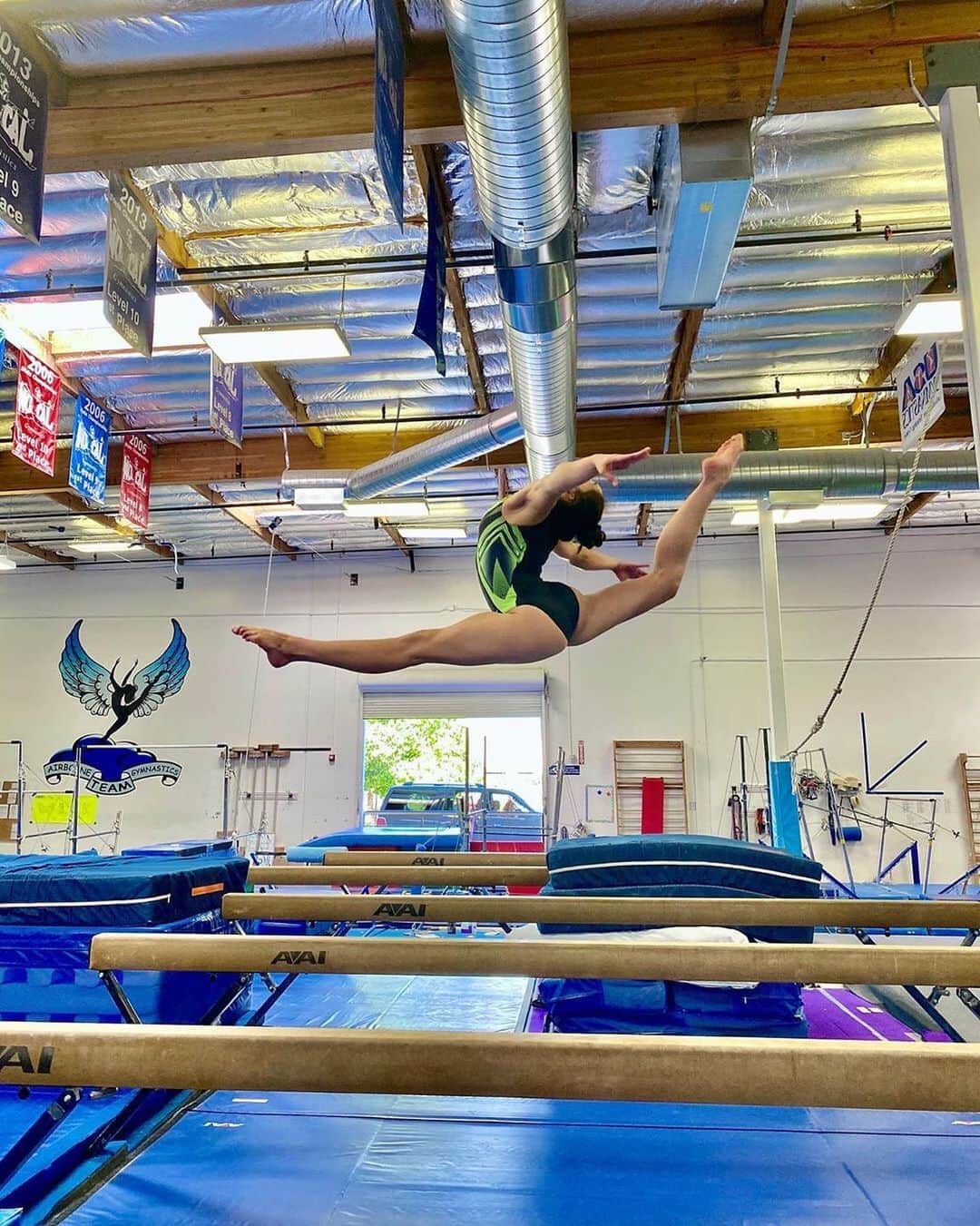 Inside Gymnasticsさんのインスタグラム写真 - (Inside GymnasticsInstagram)「So pretty!💕💕 What’s your favorite skill to do on beam?!  Posted @withregram • @airbornegymnastics When you face difficult times, think of all the beauty still around you! ✨ #airbornestrong #wegotthis  • • • • • • • • • • • • • • • • • • • • • • • • • • • • • • #beautiful #beauty #gymnast #artistic #artisticgymnastics #gymnastic #gymnasticsedits #gymnastics #usagym #usagymnastics #gymnasticshoutouts #beam #balancebeam #beamqueen #gymnasticstraining #gymnasticsupgrades #gymlife #motivationalquotes #gymmotivation #team #teammates #gymnasticsshoutouts #fearless #strong #inspire #strongwomen @gymnastics.addiction @insidegym」9月13日 13時24分 - insidegym