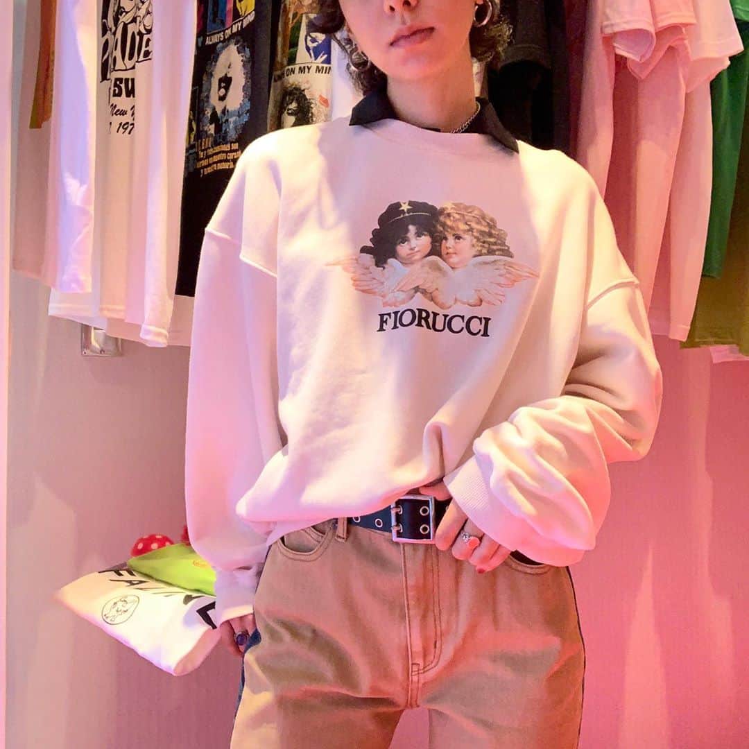 falinetokyoさんのインスタグラム写真 - (falinetokyoInstagram)「it’s almost autumn! 🍃🌥 🍂softest @fiorucci sweatshirt in pale pink 💘 featuring the iconic fiorucci angels 👼🏻👼🏼 available in stores 🛍 & online! 📲💻 #faline #falinetokyo #fiorucci #harajuku」9月13日 13時42分 - falinetokyo