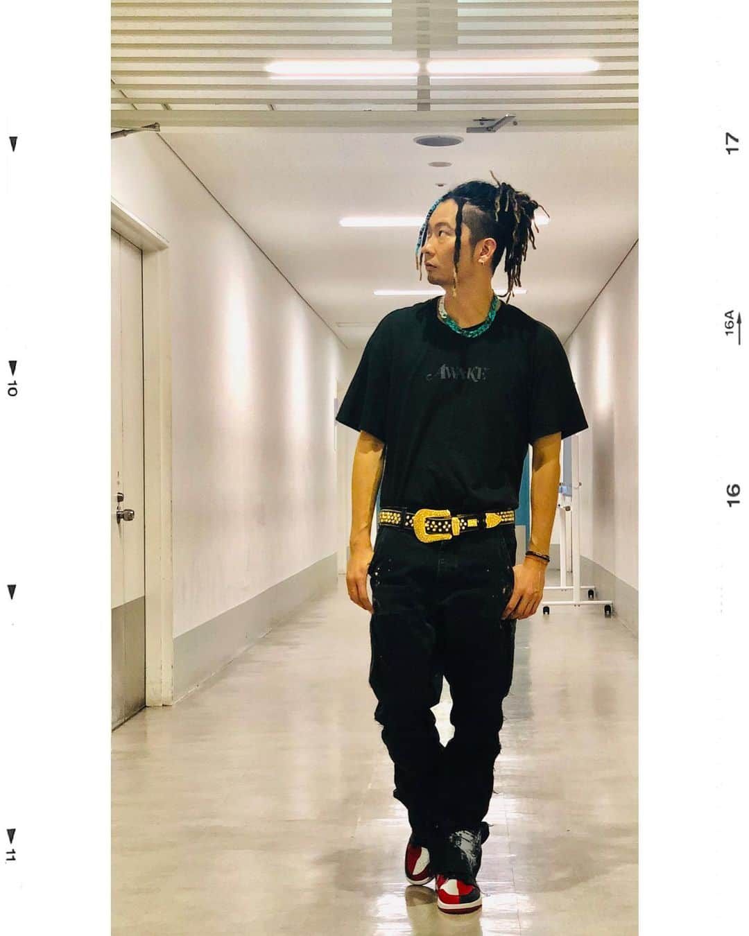 TOMO さんのインスタグラム写真 - (TOMO Instagram)「THE MUSIC DAYの時の私服  Top @awakenewyorkclothing  Belt @bbsimon_official  Pants @gallerydepartment  Kicks Air Jordan1  accessories #パパアクセ @katsuya_takei   これからコーデ載せて行こうか迷い中w」9月13日 13時54分 - dp_tomo0561