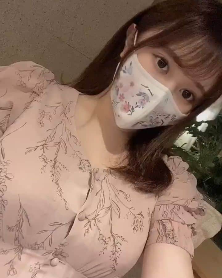 森本つぐみのインスタグラム：「谷間チャレンジ😉💓」