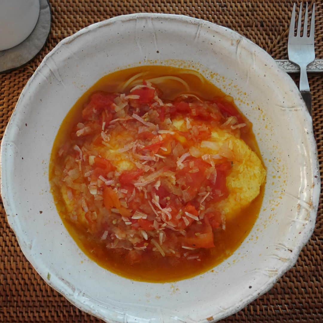 野島健児さんのインスタグラム写真 - (野島健児Instagram)「朝食はあまり時間がなかったので スピード料理  オムレツトマトスープパスタ  トマトと生ハムの出汁が美味しい」9月13日 15時06分 - nojima_kenji